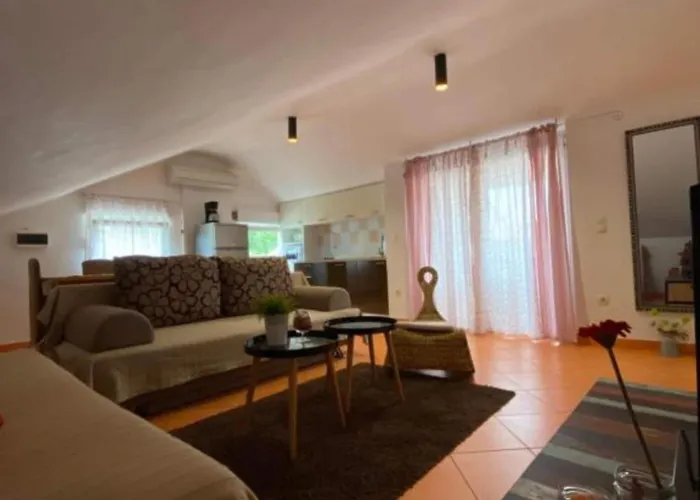 Lara Rab - Two Bedroom With Loggia Apartamento *