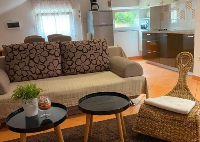 Apartamento Lara Rab - Two Bedroom With Loggia Rab Town