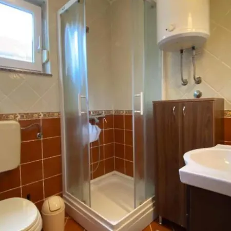 Lara Rab - Two Bedroom With Loggia * Rab Town