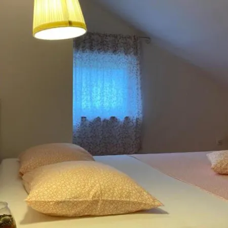 Lejlighed Lara Rab - Two Bedroom With Loggia